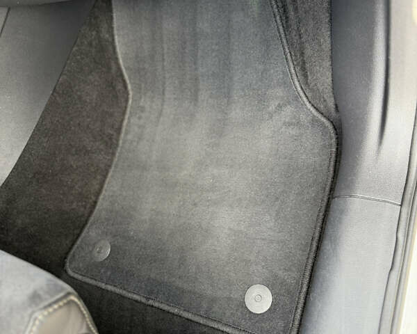 Черный Шкода Kodiaq, объемом двигателя 2 л и пробегом 175 тыс. км за 35499 $, фото 80 на Automoto.ua