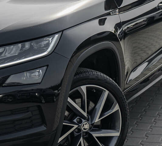 Чорний Шкода Kodiaq, об'ємом двигуна 0 л та пробігом 106 тис. км за 39003 $, фото 10 на Automoto.ua