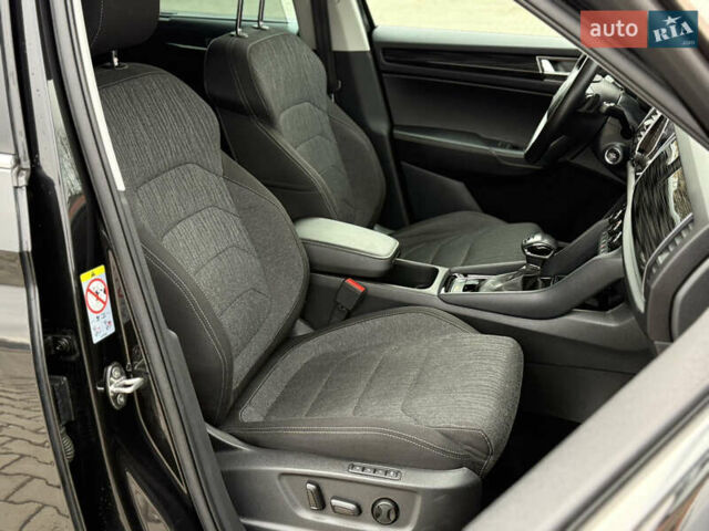 Черный Шкода Kodiaq, объемом двигателя 2 л и пробегом 237 тыс. км за 26555 $, фото 91 на Automoto.ua