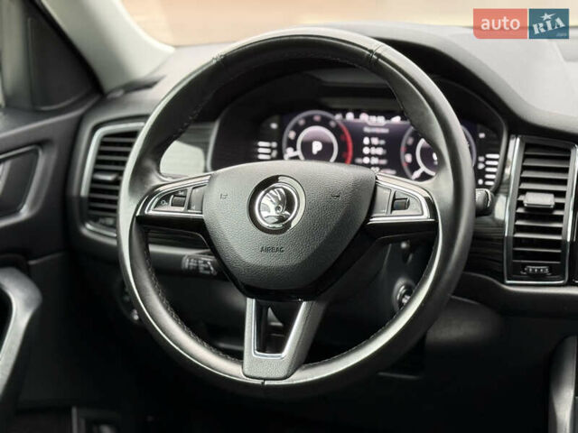 Черный Шкода Kodiaq, объемом двигателя 2 л и пробегом 237 тыс. км за 26555 $, фото 103 на Automoto.ua