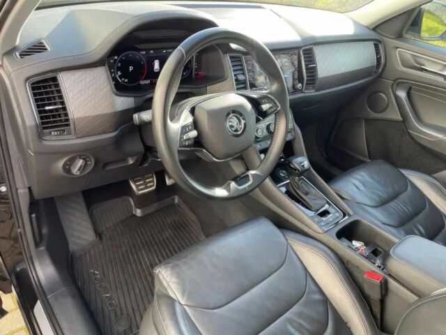 Чорний Шкода Kodiaq, об'ємом двигуна 2 л та пробігом 17 тис. км за 21000 $, фото 10 на Automoto.ua