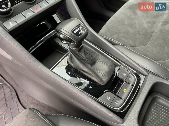 Черный Шкода Kodiaq, объемом двигателя 1.97 л и пробегом 55 тыс. км за 32900 $, фото 19 на Automoto.ua