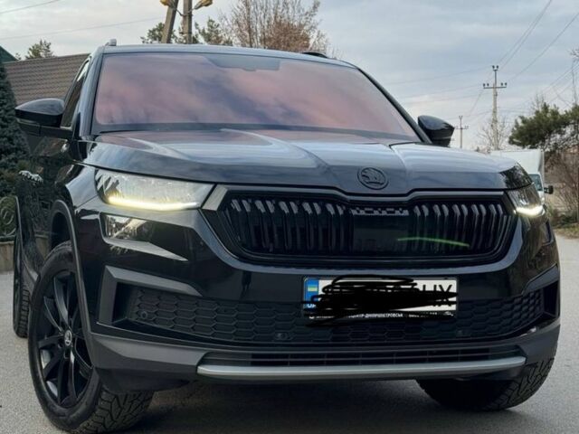 Черный Шкода Kodiaq, объемом двигателя 2 л и пробегом 42 тыс. км за 42000 $, фото 3 на Automoto.ua