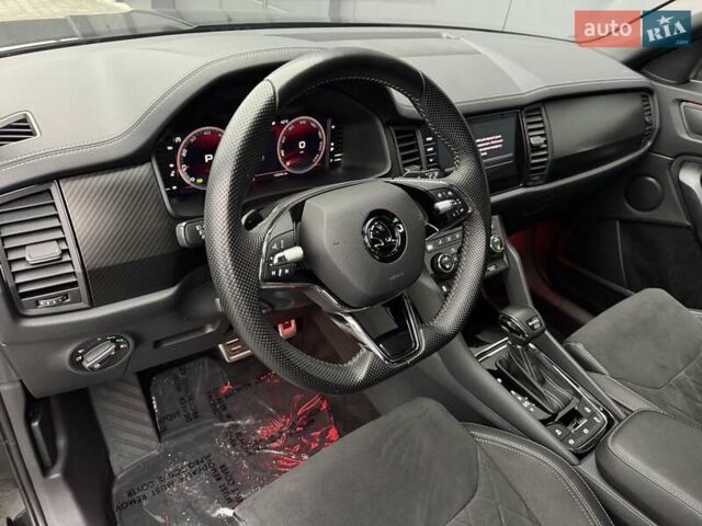 Черный Шкода Kodiaq, объемом двигателя 1.97 л и пробегом 127 тыс. км за 39900 $, фото 17 на Automoto.ua