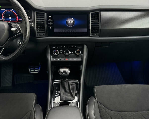 Черный Шкода Kodiaq, объемом двигателя 2 л и пробегом 150 тыс. км за 39500 $, фото 38 на Automoto.ua