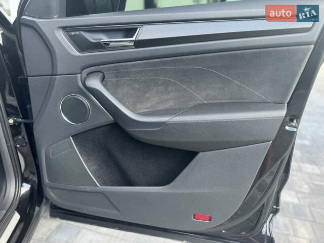 Черный Шкода Kodiaq, объемом двигателя 1.98 л и пробегом 68 тыс. км за 41999 $, фото 1 на Automoto.ua