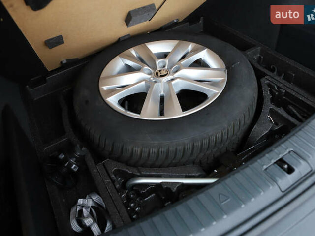 Черный Шкода Kodiaq, объемом двигателя 1.97 л и пробегом 50 тыс. км за 36899 $, фото 58 на Automoto.ua