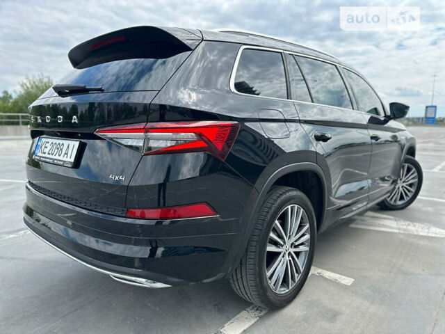 Черный Шкода Kodiaq, объемом двигателя 1.97 л и пробегом 10 тыс. км за 47500 $, фото 4 на Automoto.ua