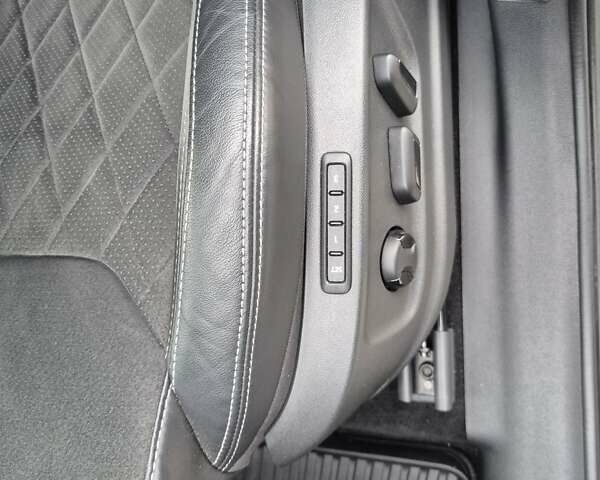 Черный Шкода Kodiaq, объемом двигателя 1.97 л и пробегом 20 тыс. км за 47000 $, фото 24 на Automoto.ua
