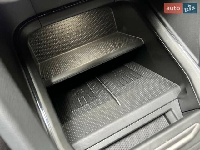 Чорний Шкода Kodiaq, об'ємом двигуна 2 л та пробігом 34 тис. км за 45900 $, фото 49 на Automoto.ua