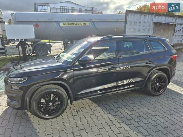 Шкода Kodiaq 2024 в Хмельницком на Automoto.ua Черный Шкода Kodiaq, объемом двигателя 1.97 л и пробегом 19 тыс. км за 46500 $, фото 2 на Automoto.ua