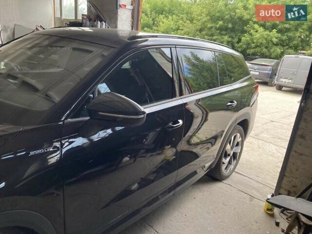 Черный Шкода Kodiaq, объемом двигателя 1.98 л и пробегом 5 тыс. км за 45000 $, фото 4 на Automoto.ua