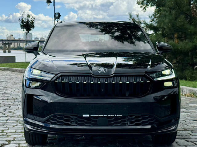 Шкода Kodiaq 2025 у Києві на Automoto.ua Чорний Шкода Kodiaq, об'ємом двигуна 2 л та пробігом 1 тис. км за 53333 $, фото 1 на Automoto.ua