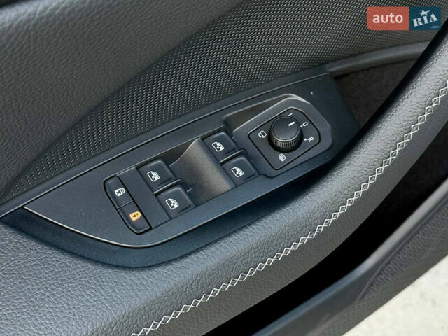 Чорний Шкода Kodiaq, об'ємом двигуна 2 л та пробігом 1 тис. км за 47777 $, фото 51 на Automoto.ua