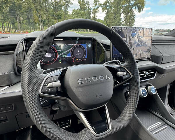 Шкода Kodiaq 2025 у Києві на Automoto.ua Чорний Шкода Kodiaq, об'ємом двигуна 2 л та пробігом 1 тис. км за 53333 $, фото 18 на Automoto.ua