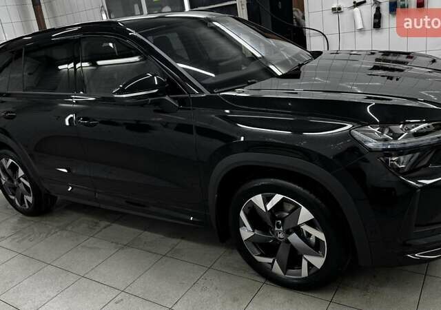 Черный Шкода Kodiaq, объемом двигателя 1.98 л и пробегом 1 тыс. км за 50000 $, фото 5 на Automoto.ua