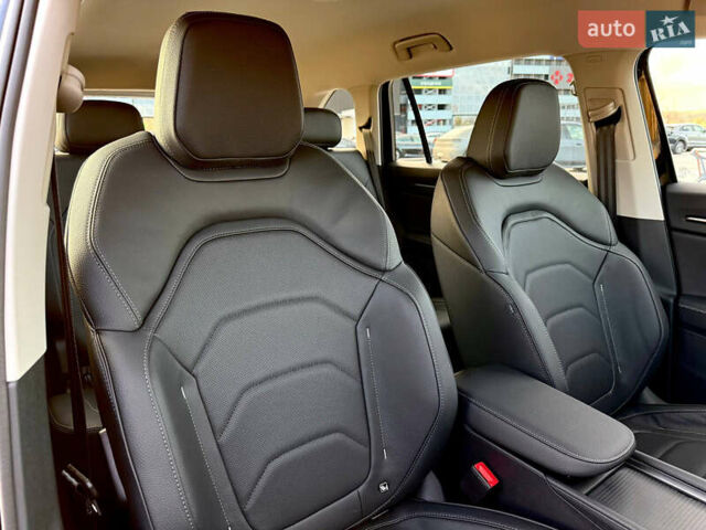 Чорний Шкода Kodiaq, об'ємом двигуна 2 л та пробігом 1 тис. км за 47777 $, фото 68 на Automoto.ua