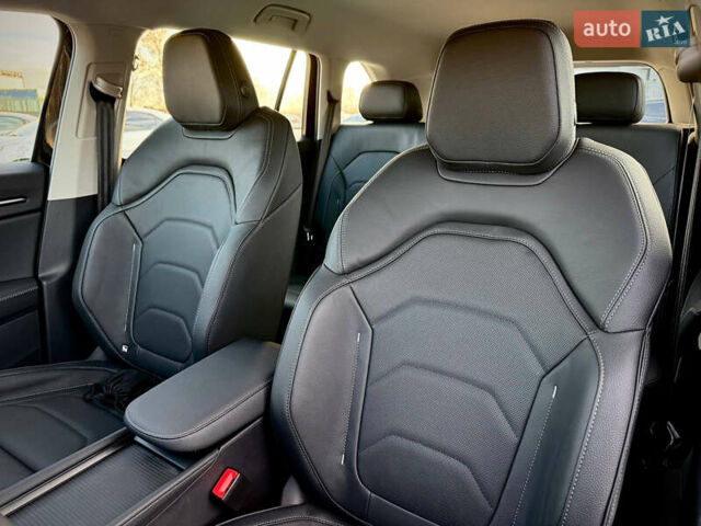 Чорний Шкода Kodiaq, об'ємом двигуна 2 л та пробігом 1 тис. км за 47777 $, фото 60 на Automoto.ua