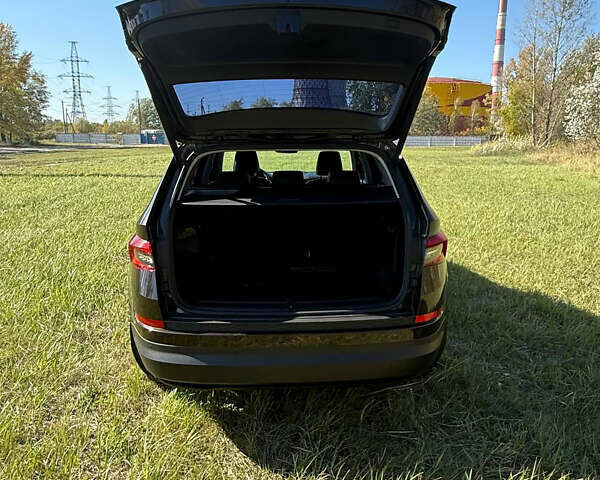 Коричневый Шкода Kodiaq, объемом двигателя 1.97 л и пробегом 166 тыс. км за 28000 $, фото 2 на Automoto.ua