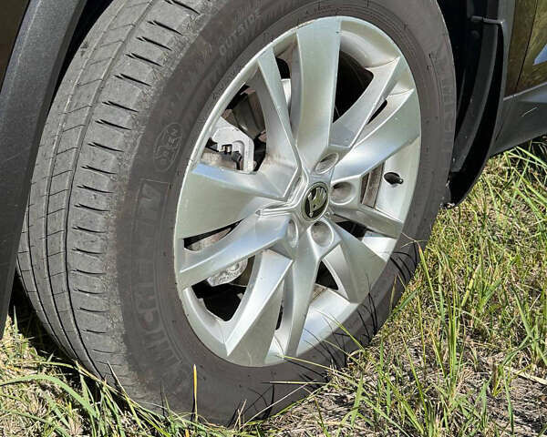 Коричневый Шкода Kodiaq, объемом двигателя 1.97 л и пробегом 166 тыс. км за 28000 $, фото 19 на Automoto.ua