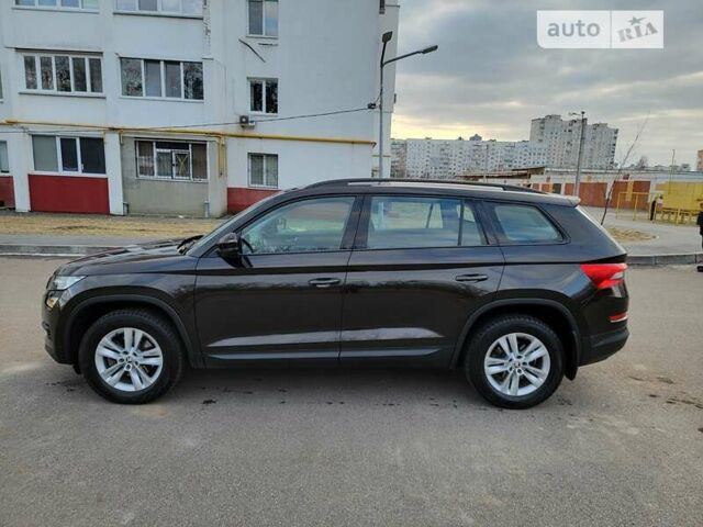 Коричневий Шкода Kodiaq, об'ємом двигуна 1.97 л та пробігом 104 тис. км за 24999 $, фото 7 на Automoto.ua