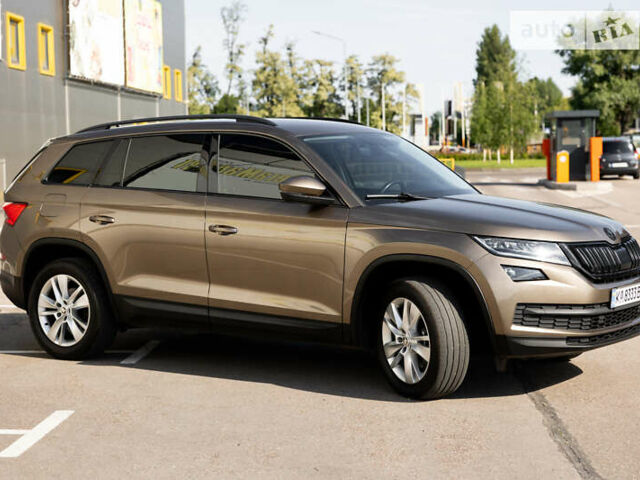 Коричневий Шкода Kodiaq, об'ємом двигуна 2 л та пробігом 269 тис. км за 22300 $, фото 8 на Automoto.ua