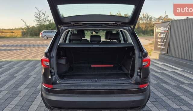 Коричневий Шкода Kodiaq, об'ємом двигуна 1.97 л та пробігом 49 тис. км за 35000 $, фото 53 на Automoto.ua