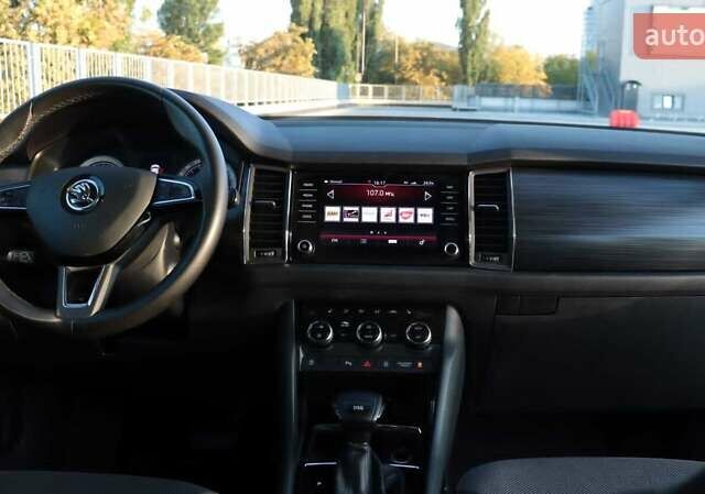 Коричневый Шкода Kodiaq, объемом двигателя 1.97 л и пробегом 160 тыс. км за 27777 $, фото 7 на Automoto.ua