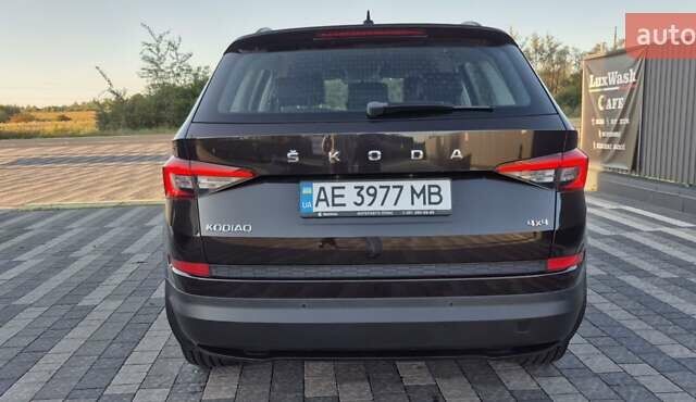 Коричневий Шкода Kodiaq, об'ємом двигуна 1.97 л та пробігом 49 тис. км за 35000 $, фото 45 на Automoto.ua