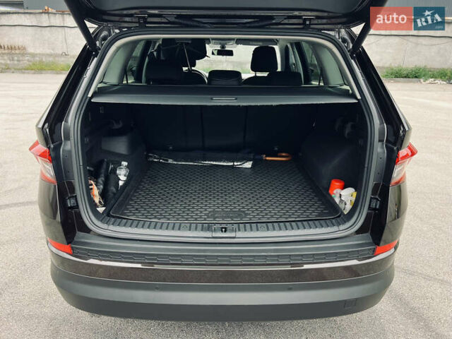 Коричневый Шкода Kodiaq, объемом двигателя 1.97 л и пробегом 116 тыс. км за 29900 $, фото 42 на Automoto.ua