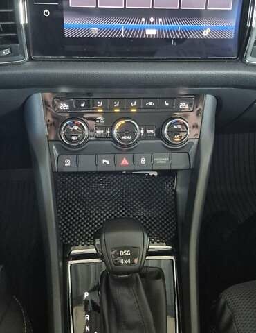 Коричневий Шкода Kodiaq, об'ємом двигуна 1.97 л та пробігом 49 тис. км за 35000 $, фото 5 на Automoto.ua