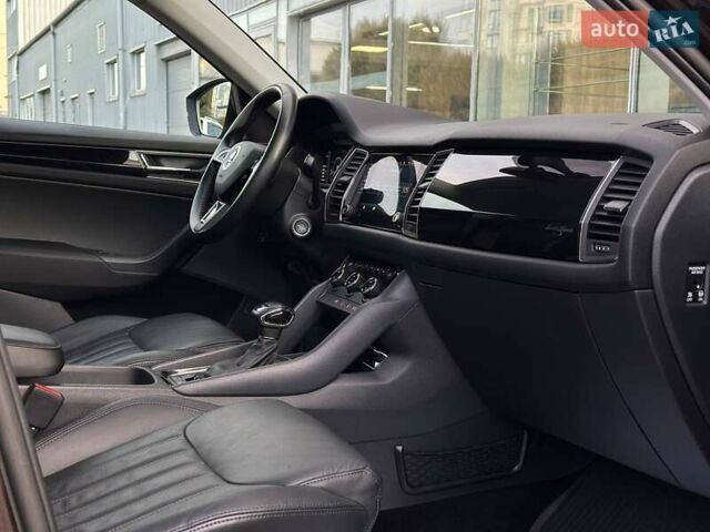 Коричневий Шкода Kodiaq, об'ємом двигуна 1.98 л та пробігом 94 тис. км за 30151 $, фото 15 на Automoto.ua