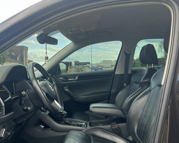 Коричневый Шкода Kodiaq, объемом двигателя 1.97 л и пробегом 250 тыс. км за 32000 $, фото 9 на Automoto.ua