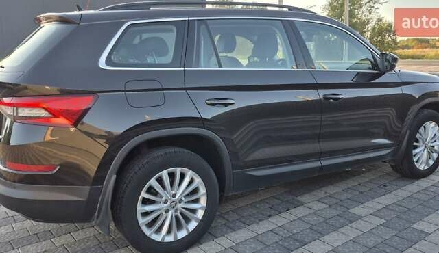 Коричневий Шкода Kodiaq, об'ємом двигуна 1.97 л та пробігом 49 тис. км за 35000 $, фото 10 на Automoto.ua
