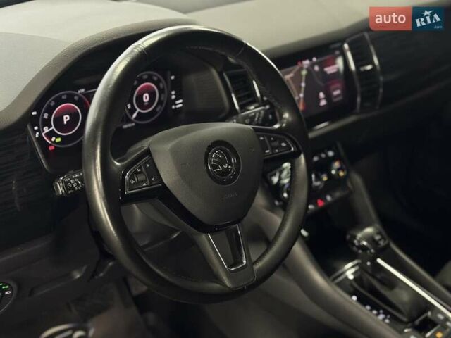 Коричневый Шкода Kodiaq, объемом двигателя 1.97 л и пробегом 101 тыс. км за 31499 $, фото 43 на Automoto.ua