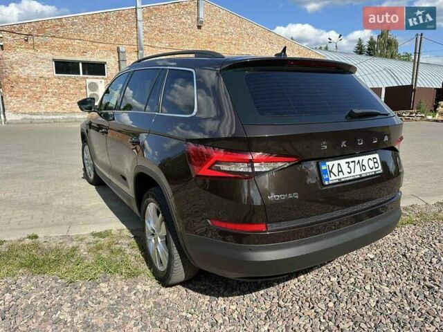 Коричневий Шкода Kodiaq, об'ємом двигуна 1.97 л та пробігом 106 тис. км за 34000 $, фото 6 на Automoto.ua