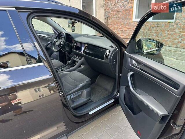 Коричневий Шкода Kodiaq, об'ємом двигуна 1.97 л та пробігом 106 тис. км за 34000 $, фото 10 на Automoto.ua