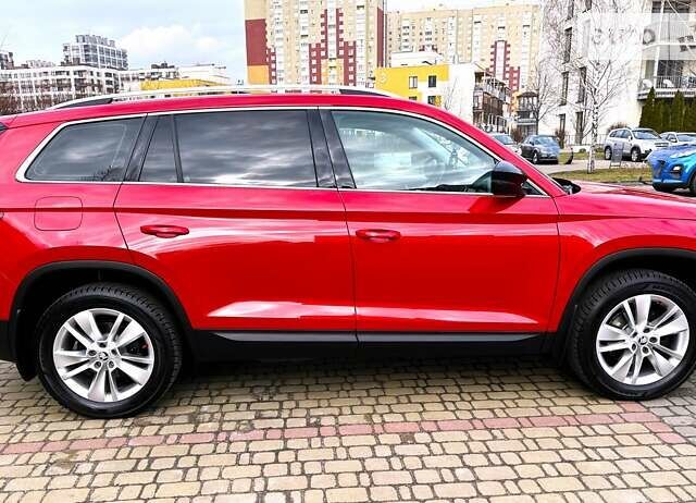 Красный Шкода Kodiaq, объемом двигателя 1.97 л и пробегом 190 тыс. км за 22900 $, фото 9 на Automoto.ua