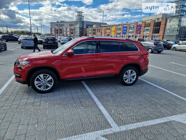 Красный Шкода Kodiaq, объемом двигателя 1.97 л и пробегом 97 тыс. км за 32000 $, фото 6 на Automoto.ua