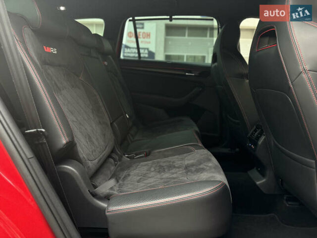 Красный Шкода Kodiaq, объемом двигателя 2 л и пробегом 190 тыс. км за 35999 $, фото 22 на Automoto.ua