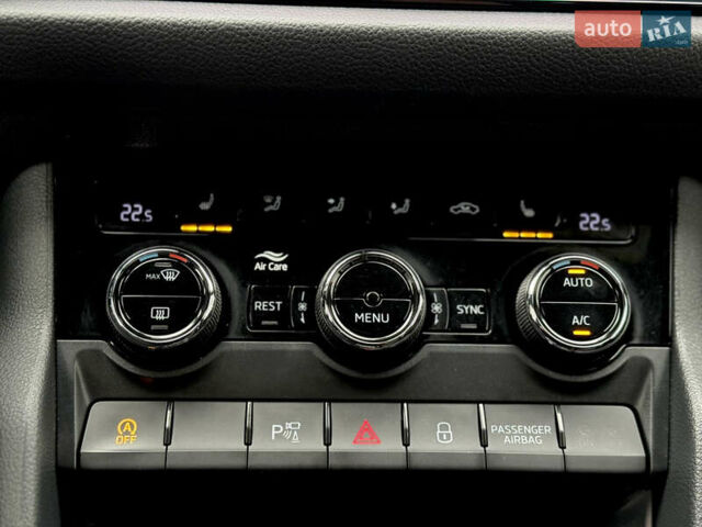 Красный Шкода Kodiaq, объемом двигателя 2 л и пробегом 190 тыс. км за 35999 $, фото 38 на Automoto.ua