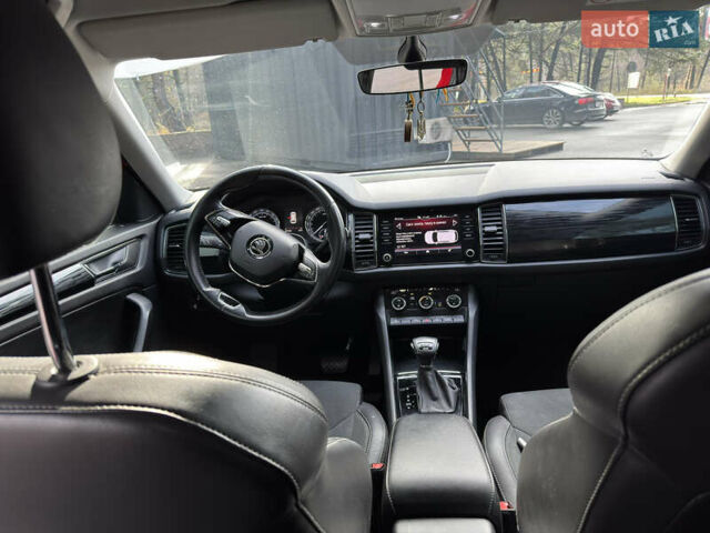 Красный Шкода Kodiaq, объемом двигателя 1.97 л и пробегом 231 тыс. км за 25500 $, фото 20 на Automoto.ua