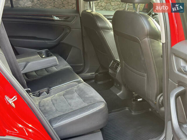 Красный Шкода Kodiaq, объемом двигателя 1.97 л и пробегом 231 тыс. км за 25500 $, фото 17 на Automoto.ua