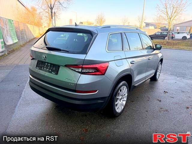 Шкода Kodiaq, объемом двигателя 2 л и пробегом 146 тыс. км за 16500 $, фото 3 на Automoto.ua
