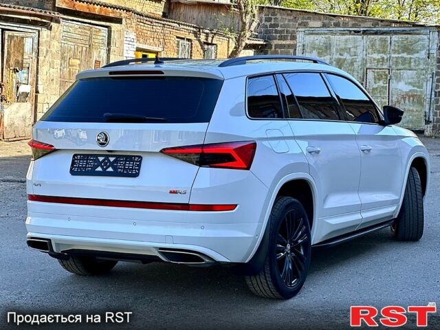 Шкода Kodiaq, объемом двигателя 2 л и пробегом 96 тыс. км за 32950 $, фото 1 на Automoto.ua