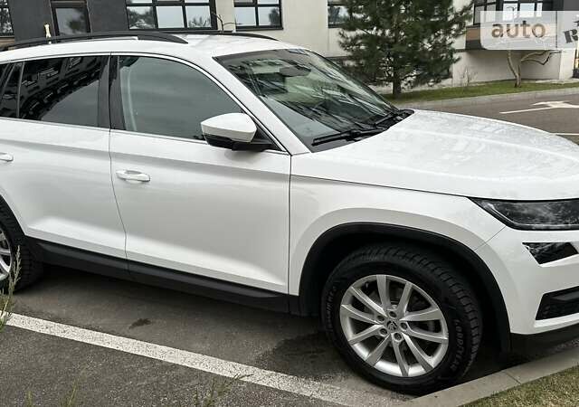 Шкода Kodiaq, об'ємом двигуна 1.97 л та пробігом 248 тис. км за 23000 $, фото 5 на Automoto.ua