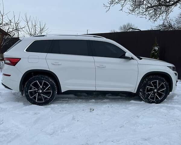 Шкода Kodiaq, об'ємом двигуна 1.97 л та пробігом 108 тис. км за 33000 $, фото 6 на Automoto.ua