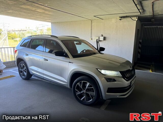 Шкода Kodiaq, объемом двигателя 2 л и пробегом 208 тыс. км за 28000 $, фото 3 на Automoto.ua