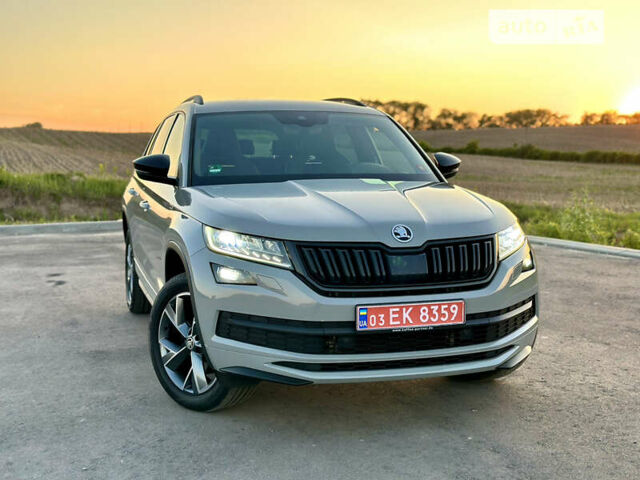 Шкода Kodiaq, объемом двигателя 2 л и пробегом 198 тыс. км за 32999 $, фото 3 на Automoto.ua