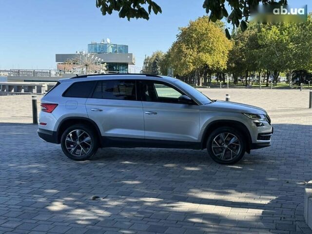 Шкода Kodiaq, об'ємом двигуна 2 л та пробігом 121 тис. км за 31000 $, фото 5 на Automoto.ua